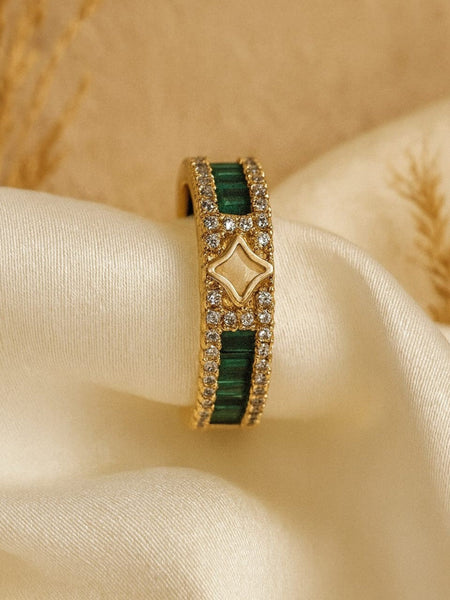 Gleam Emerald Ring