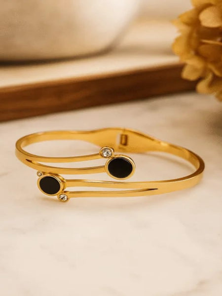 Zafira Gold Plated Bangle (one size)