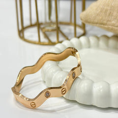 Zyra Gold Plated Bangle (One Size)
