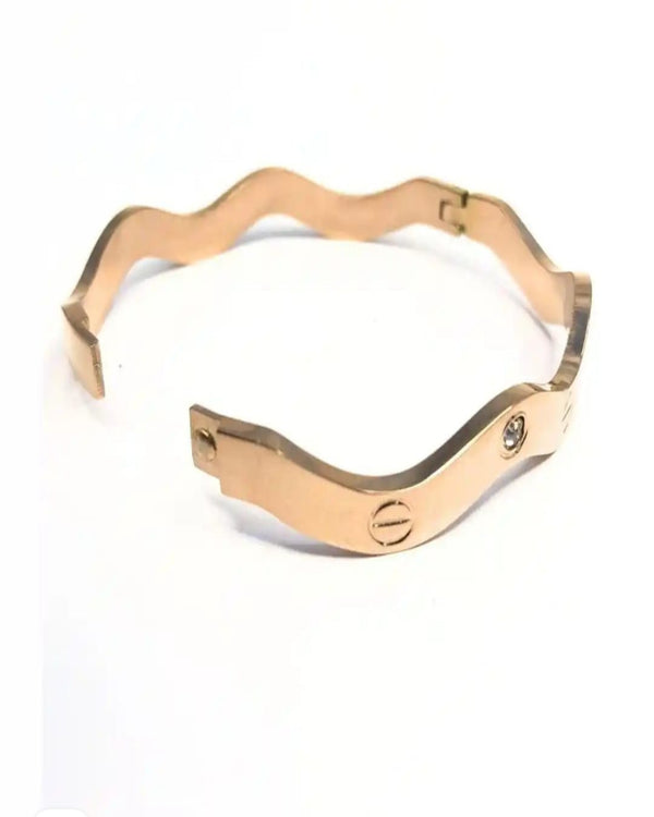 Zyra Gold Plated Bangle (One Size)