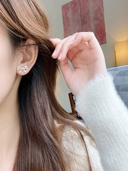 Nova Bow Earrings(Silver Plated)