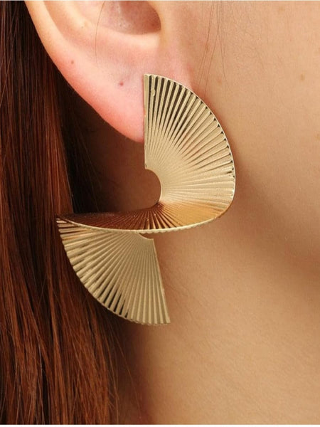 Elara Earrings