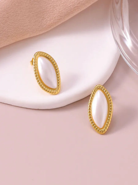 Moon Beam Earrings Gold Plated