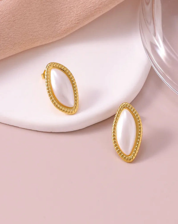 Moon Beam Earrings Gold Plated
